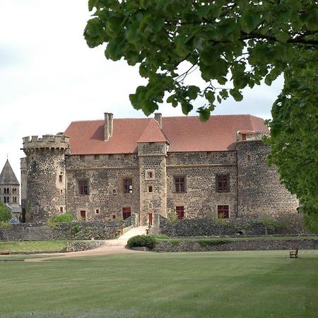 Chateau Royal De Saint-Saturnin Amenities foto