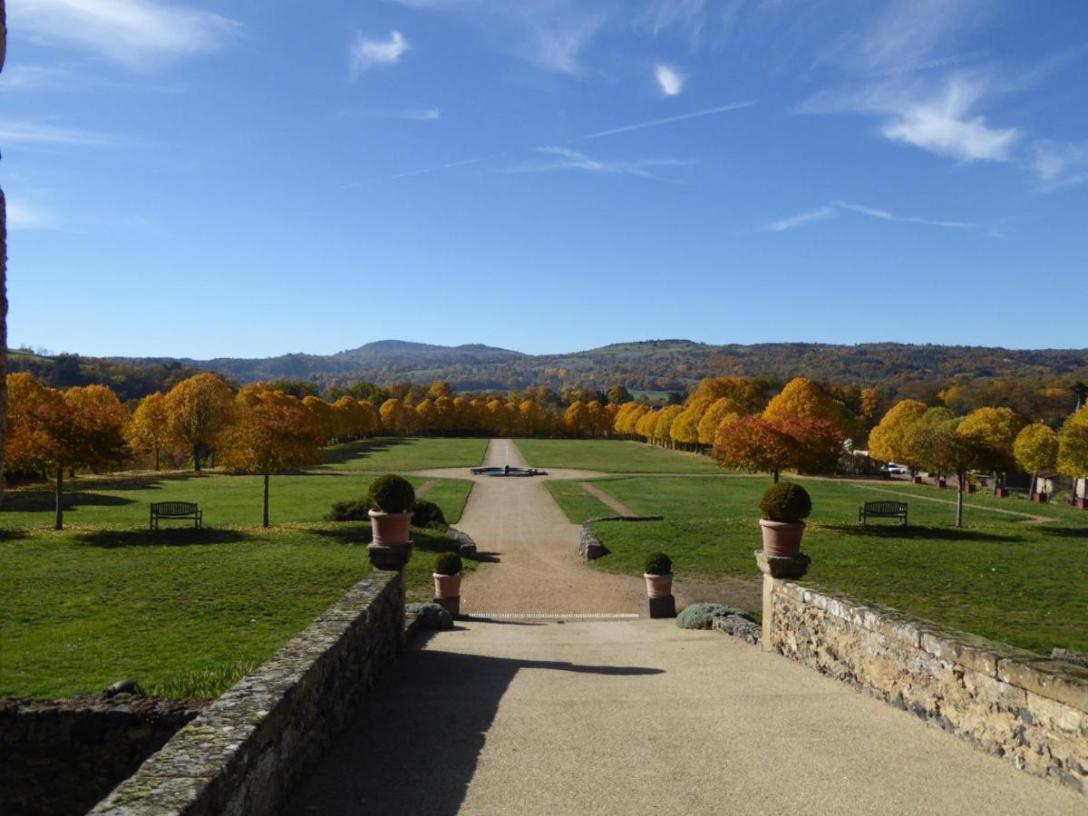Chateau Royal De Saint-Saturnin Esterno foto